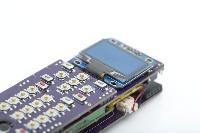 ZeroPhone: um smartphone com Raspberry Pi Zero por 50 dólares