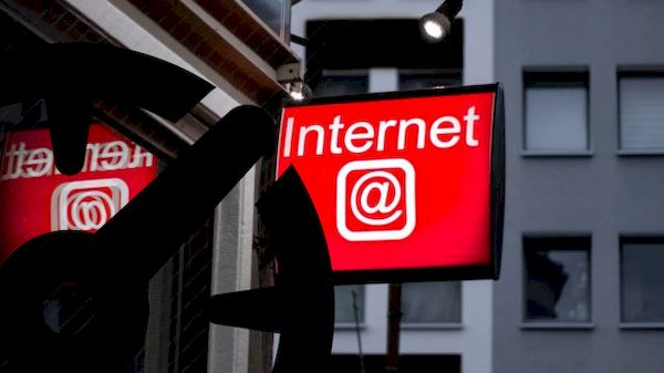 A velocidade de Internet mais rápida do mundo chega a 178.000 Gbps