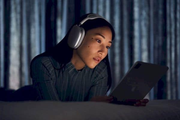 Apple AirPods Max custa US$ 549 e tem cancelamento ativo de ruído