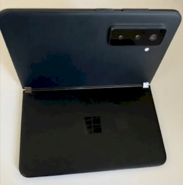 Vazamentos do Surface Duo 2 apontam para um design estranho