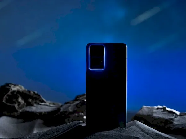 OPPO Reno série 7 oferece um design similar ao iPhone