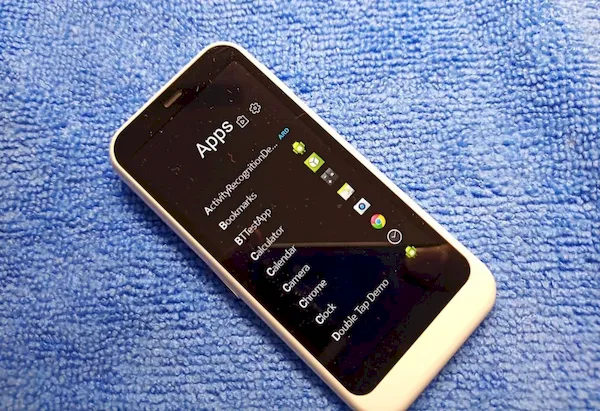 Nokia Kataya e Ion Mini 2 apareceram em fotos e vídeos na web