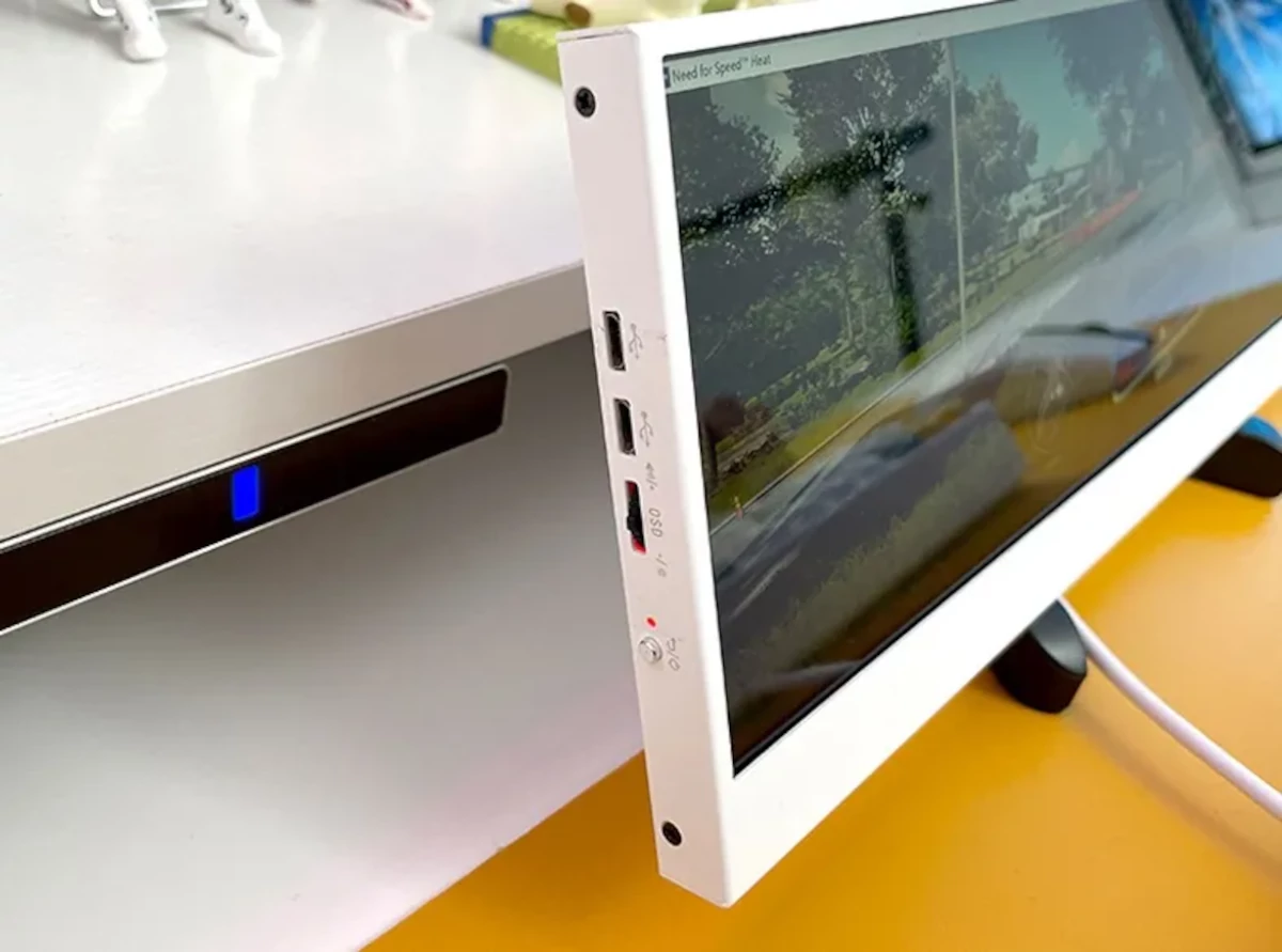 Monitores portáteis com 3840 x 1100 pixels são vendidos por 50 dólares ou mais