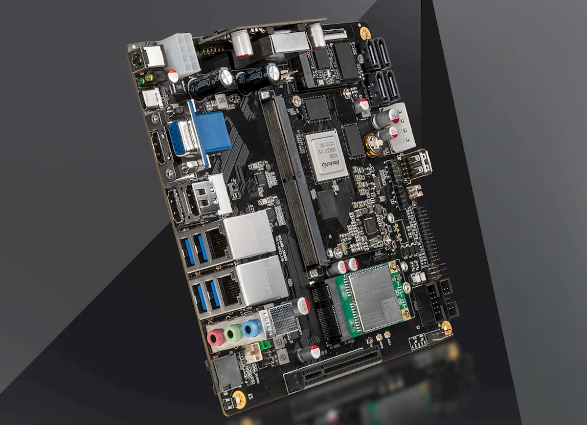 Firefly ITX-3588J, uma placa mini ITX com um módulo Rockchip RK3588