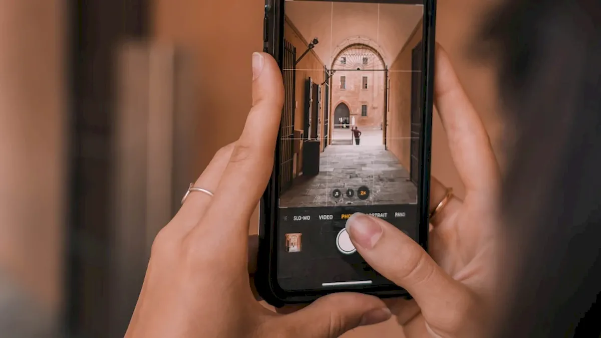 Apple encontrou um fornecedor de lentes telefoto periscópio