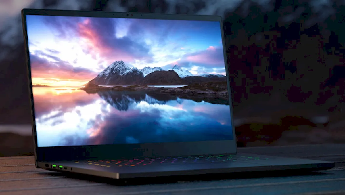 Razer Blade 15 será o primeiro laptop com opção de tela OLED de 240 Hz