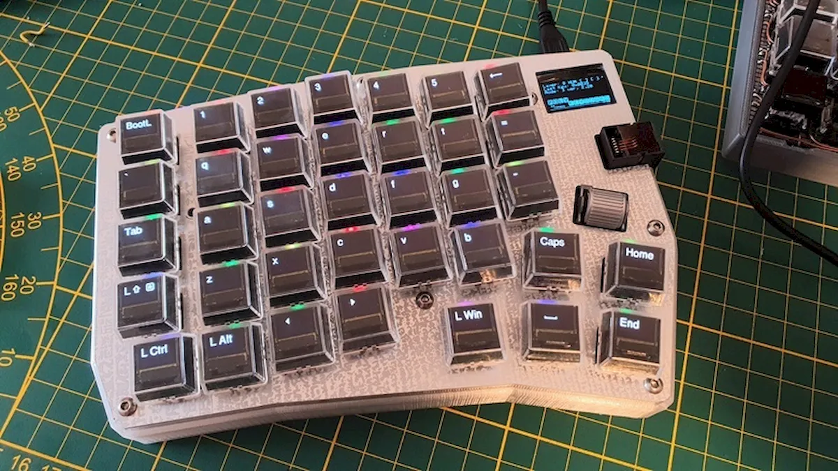 Poly Keyboard, um teclado que usa pequenos displays OLED como teclas