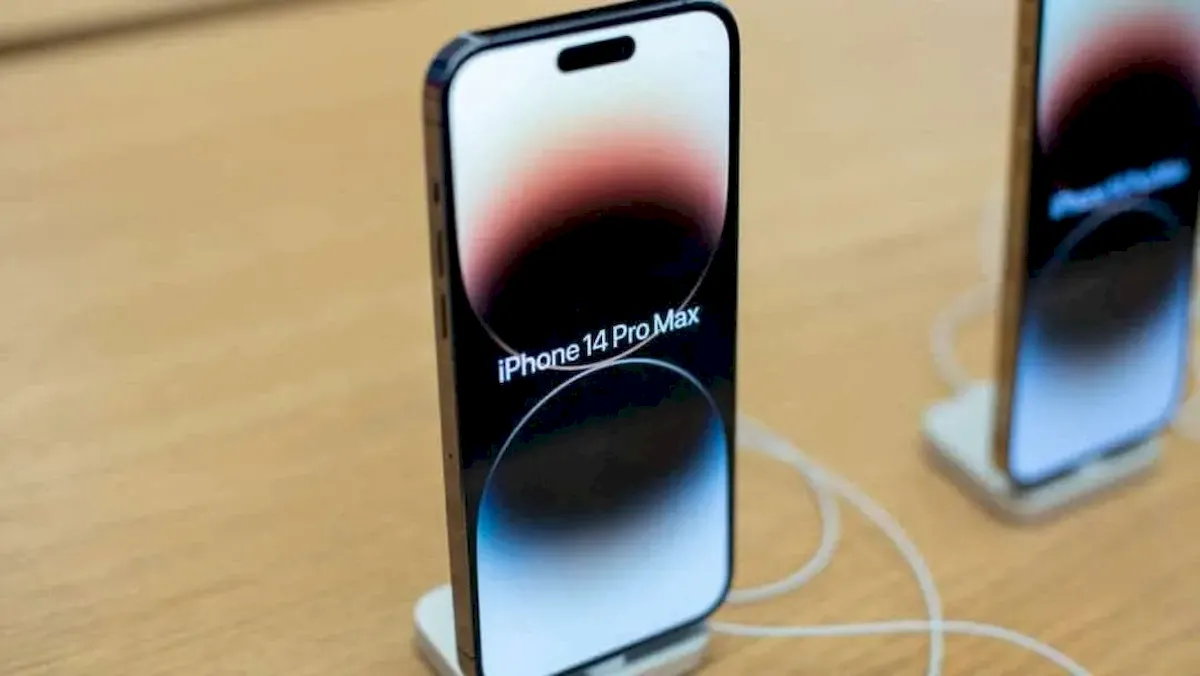 iPhone 14 Pro está reiniciando durante o carregamento sem motivo