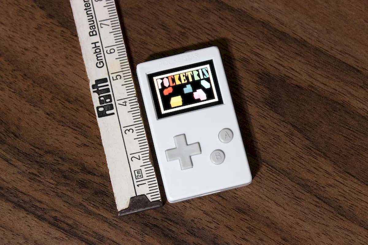 PocketStar, um mini console de jogos retrô de código aberto
