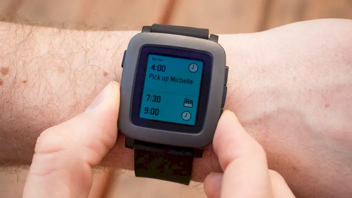 16 mil pessoas ainda estão usando os smartwatches Pebble