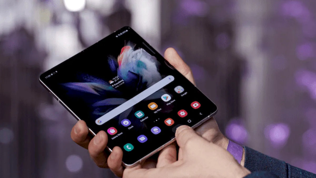 Galaxy Z Fold 5 poderá acabar com o vinco na tela 3 Galaxy Z Fold 5 poderá acabar com o vinco na tela