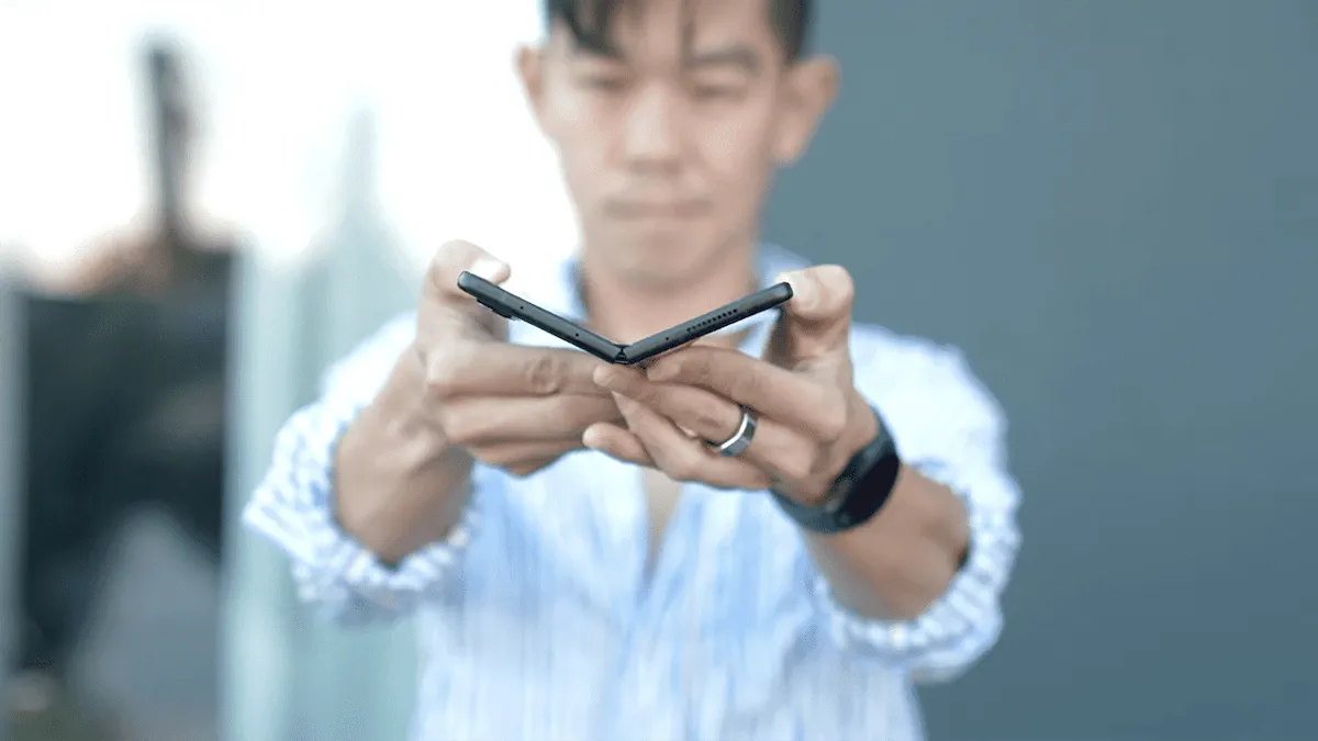 Galaxy Z Fold 5 poderá acabar com o vinco na tela