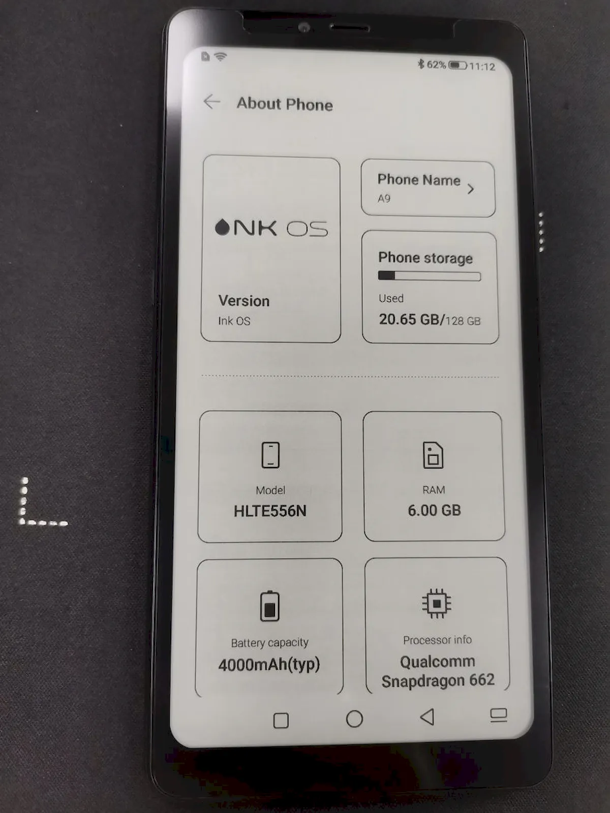 Smartphone Hisense A9 E Ink já está disponível com 8GB de RAM