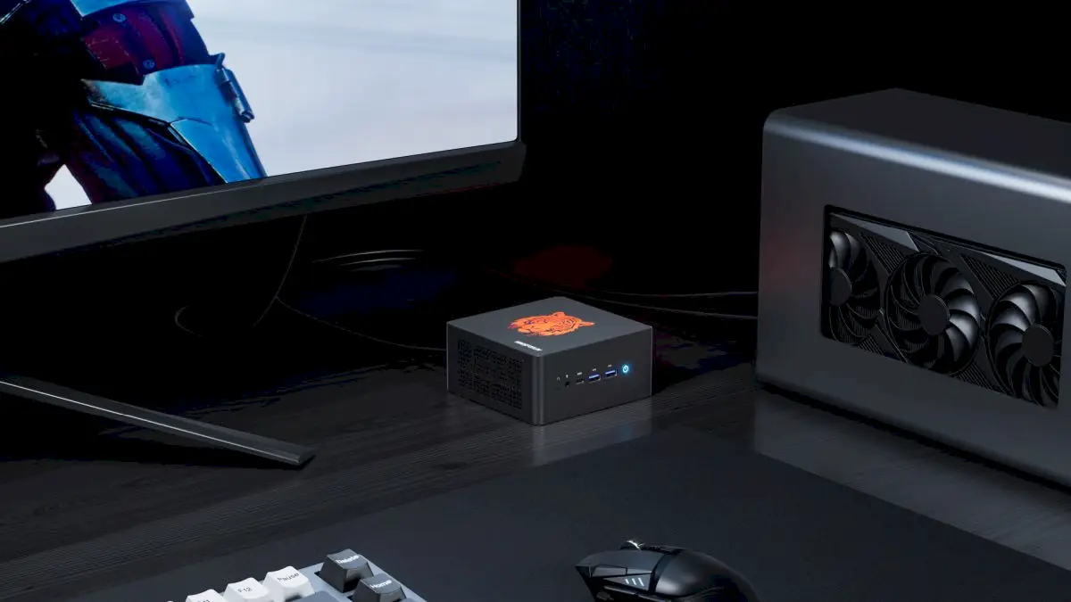 UM780 XTX, um mini PC com chip Ryzen 7 7840HS de 70 watts