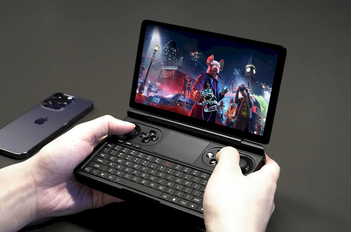 GPD Win Mini 2024, um mini laptop para jogos com Ryzen 7 8840U
