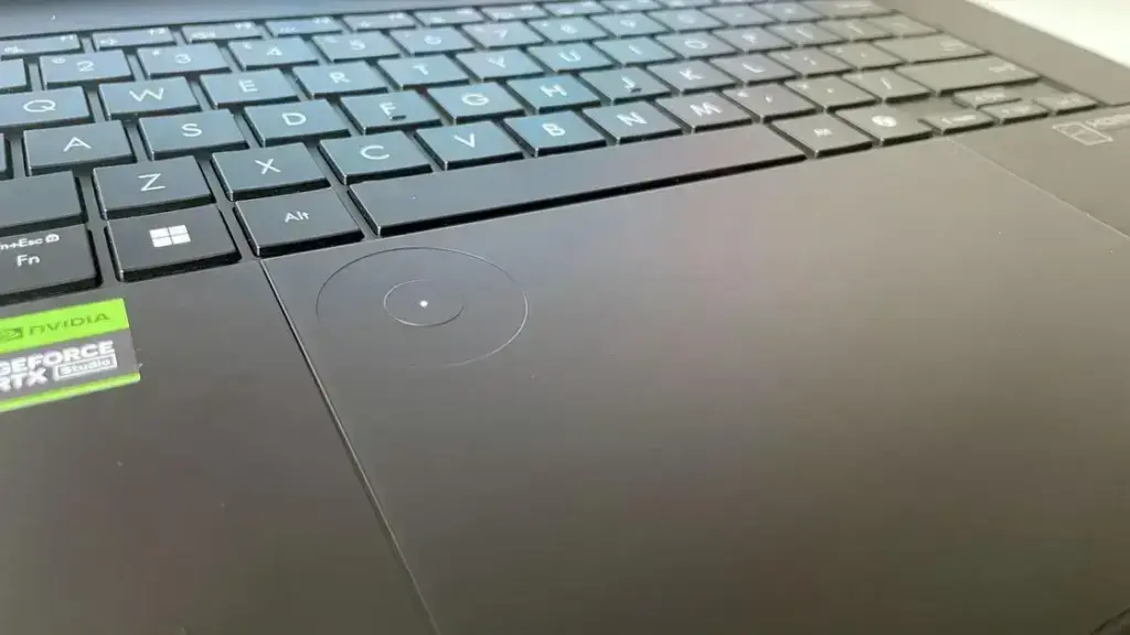 Como o Feedback do Usuário Molda Produtos da Asus