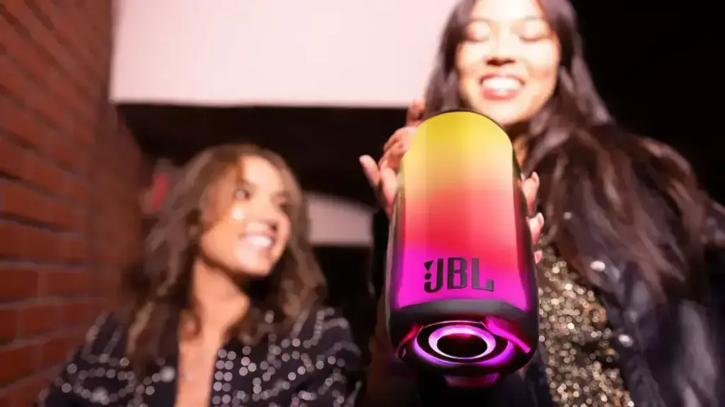 Desconto Imperdível no JBL Pulse 5 com Show de Luzes
