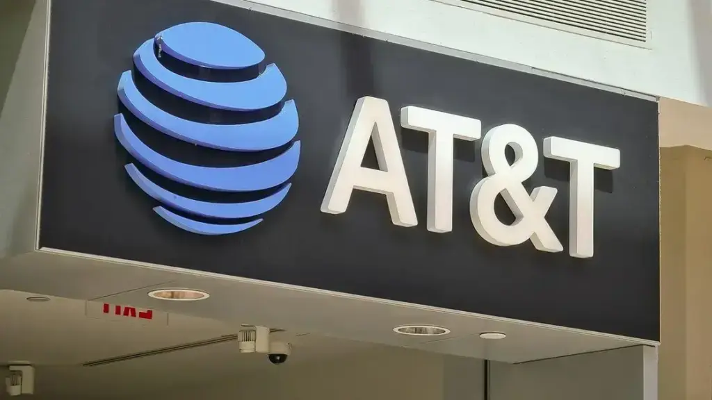 Cliente da AT&T tem experiência de unboxing decepcionante com iPhone 16 Pro