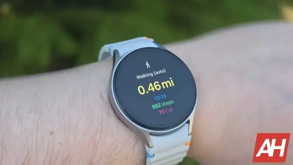 Galaxy Watch 7 e Ultra recebem atualização de segurança em março de 2025