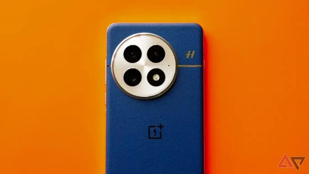 OnePlus 13 ganha primeiro beta público do Android 16