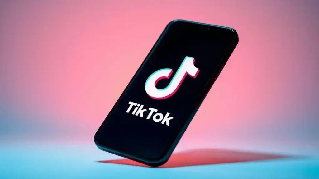 Trump adia banimento do TikTok nos EUA por 75 dias