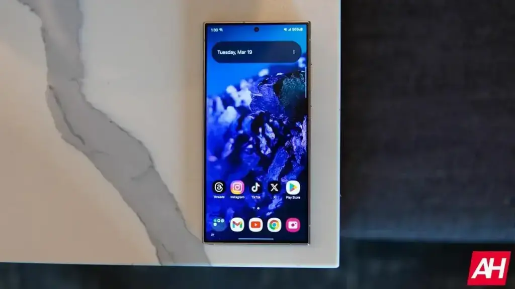 A Grande Queda: Problemas de Bateria após Atualização do Samsung One UI 7