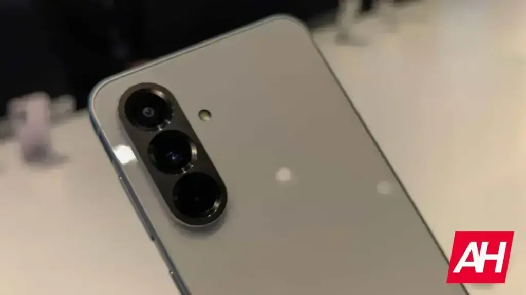 Atualização de maio do Samsung Galaxy A56 traz riscos e novidades
