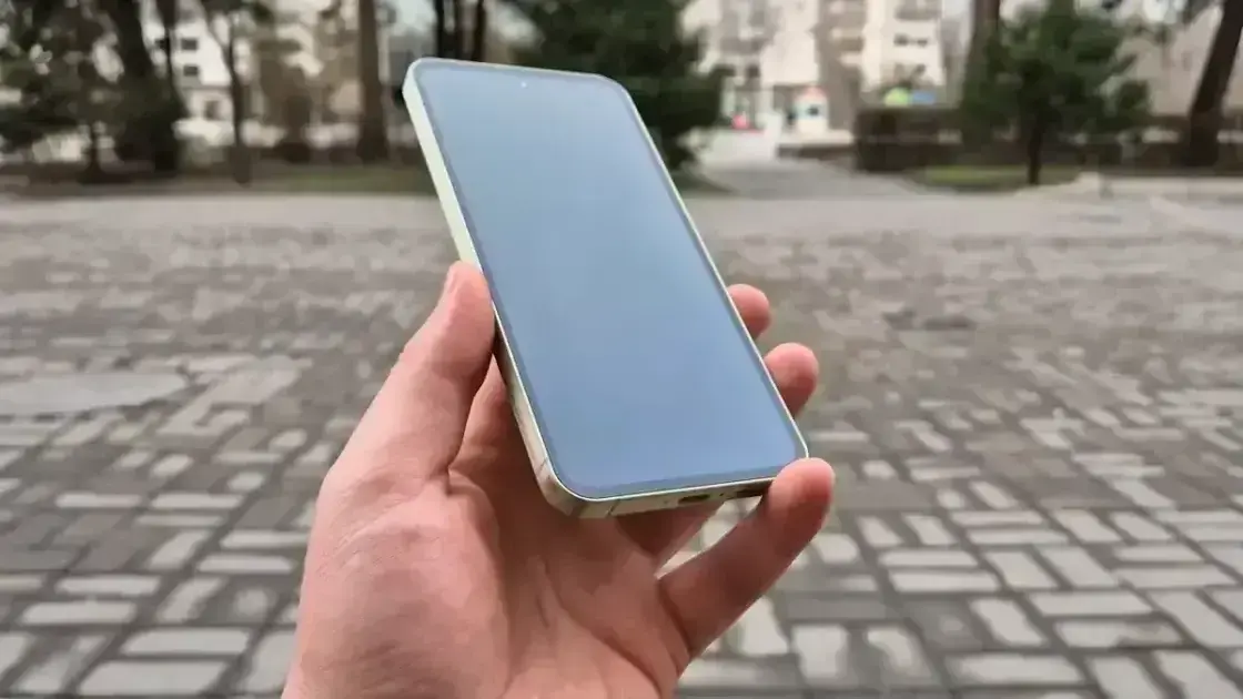 Galaxy A55 recebe atualização do One UI 7 com novos recursos