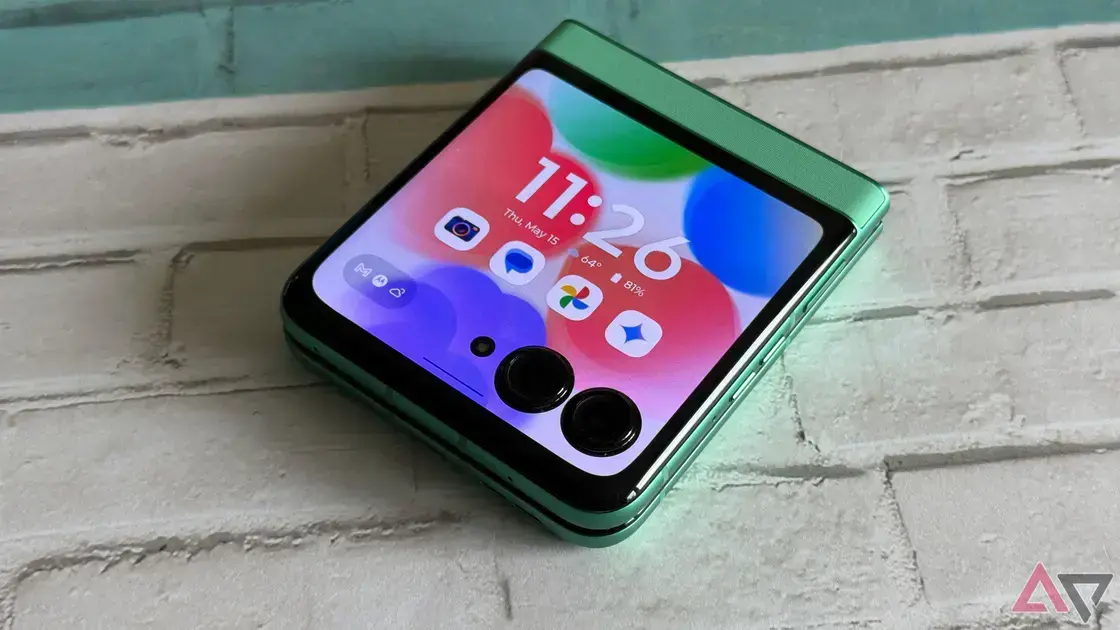 Moto Razr 2025: Lançamento em espera devido a riscos de incêndio?