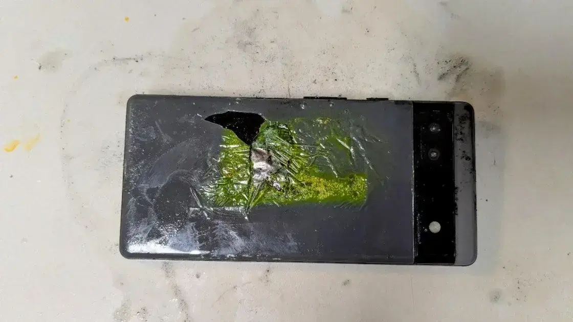 Pixel 6a explode em incidente alarmante: Saiba os sinais de alerta