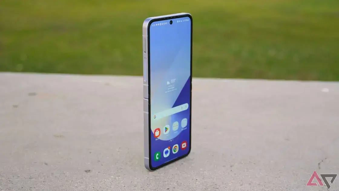Samsung Galaxy Z Flip 7 pode mudar tradição dos chipsets usados