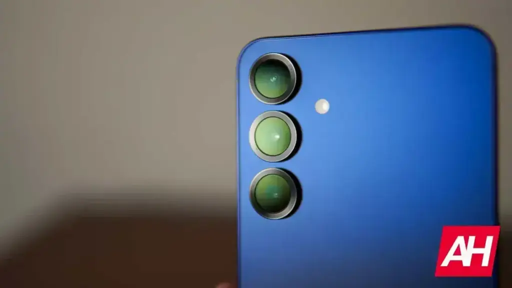 Samsung lança atualização de maio de 2025 com correções de segurança