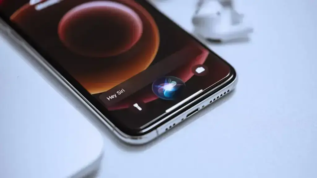 Um revés para a Siri: A atualização esperada não aparece na WWDC 2025