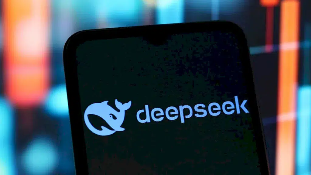 Atualização DeepSeek R1 desafia OpenAI e Google com modelo aberto e eficiente