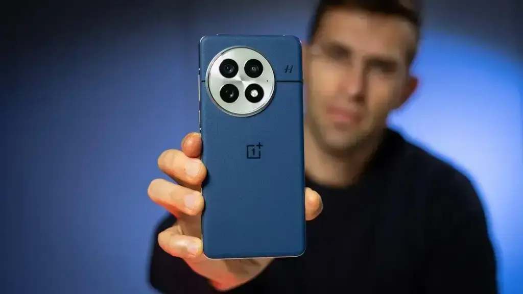 OnePlus 15: A ruptura na parceria tecnológica amplia suas especificações
