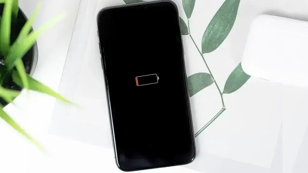 Samsung, Google e Apple: Quem está perdendo a corrida das baterias?