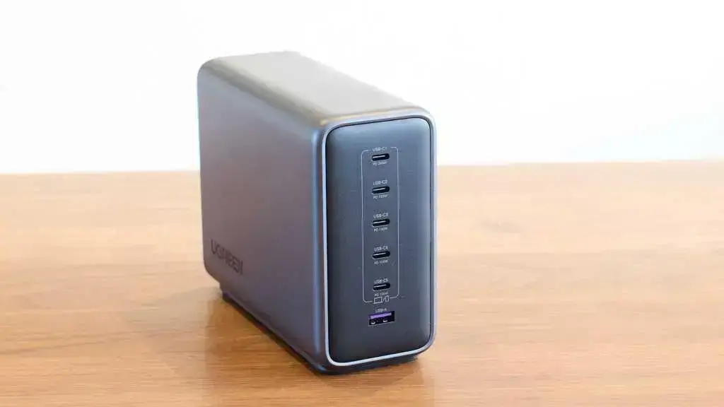 Ugreen Nexode 500W: O Carregador USB Que O Seu Escritório Precisa
