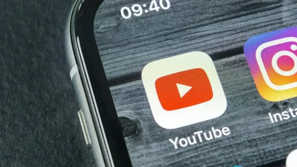 YouTube lança carrossel de vídeos com resumos em IA para seus usuários Premium