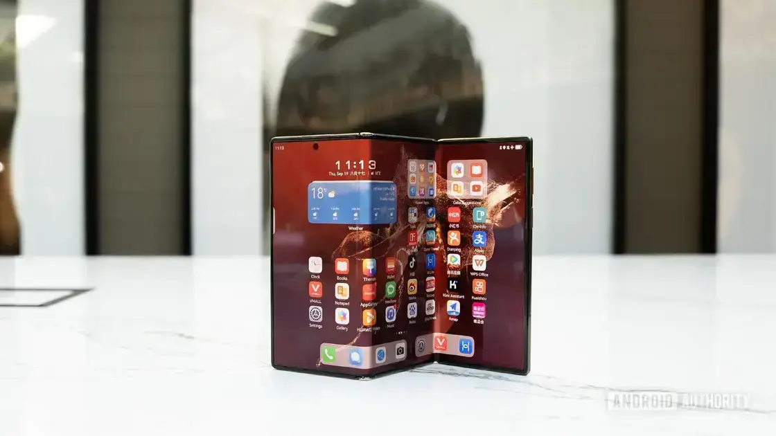 Huawei revela Mate XT 2 com novos recursos antes do rival da Samsung