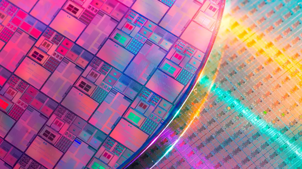 MIT desenvolve impressora 3D em chip do tamanho de uma moeda com luz para cura de resina