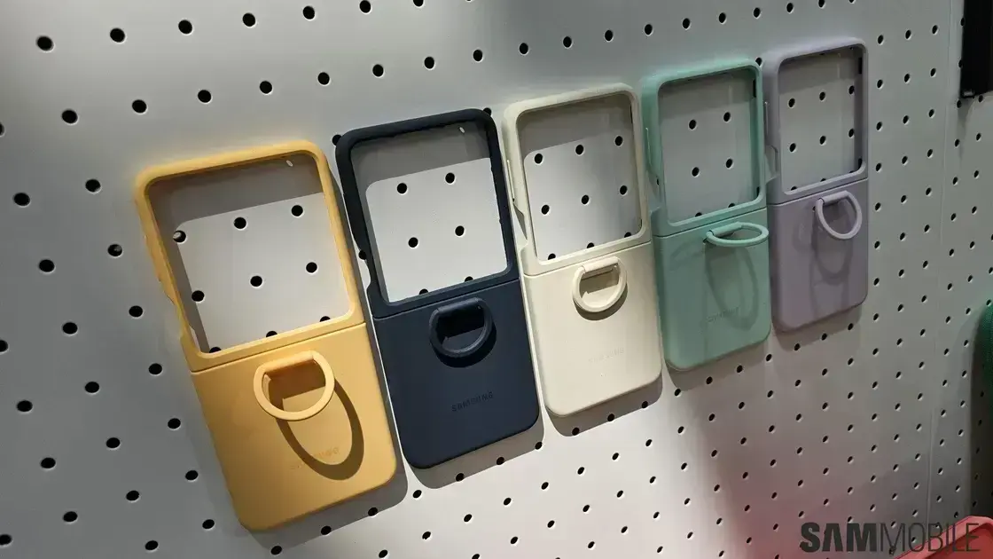 Novos acessórios para o Galaxy Z Flip 7 são revelados antes do lançamento
