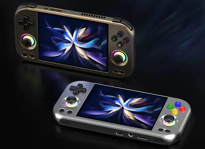 Anbernic RG477M: um console portátil com display de 4,7 polegadas