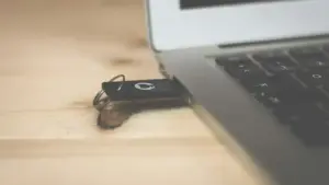 Como reparar uma unidade USB corrompida no Linux: dicas valiosas