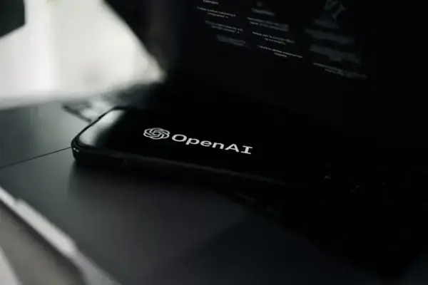 Crescimento e desafios da OpenAI: O debate sobre sua valorização bilionária
