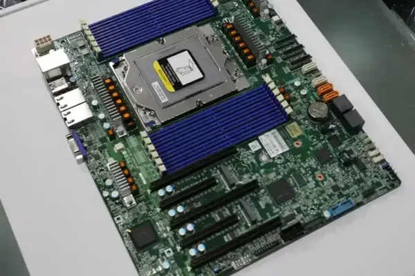 Desempenho da AMD EPYC 9005 com Linux 6.17: Avaliações e Resultados