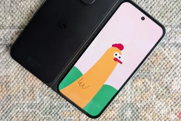 Google Pixel 10 Pro Fold promete melhorias no carregamento sem fio com Qi2
