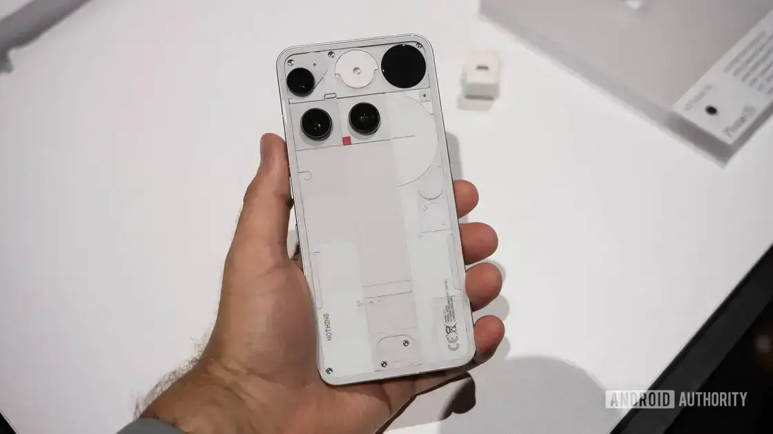 Nothing defende preço do Phone 3 e ignora o maior mercado da empresa