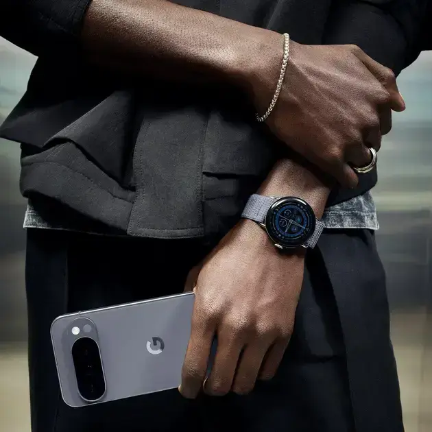 Pixel Watch 4 aparece à venda meses antes do lançamento oficial