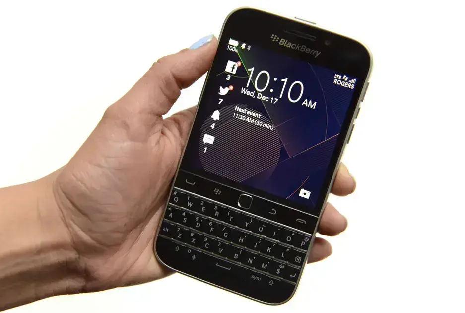 Zinwa Q25 Pro: O retorno do BlackBerry com Android e teclado físico