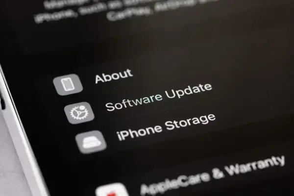 Apple lança atualização iOS 26.0.1 para corrigir problemas em dispositivos
